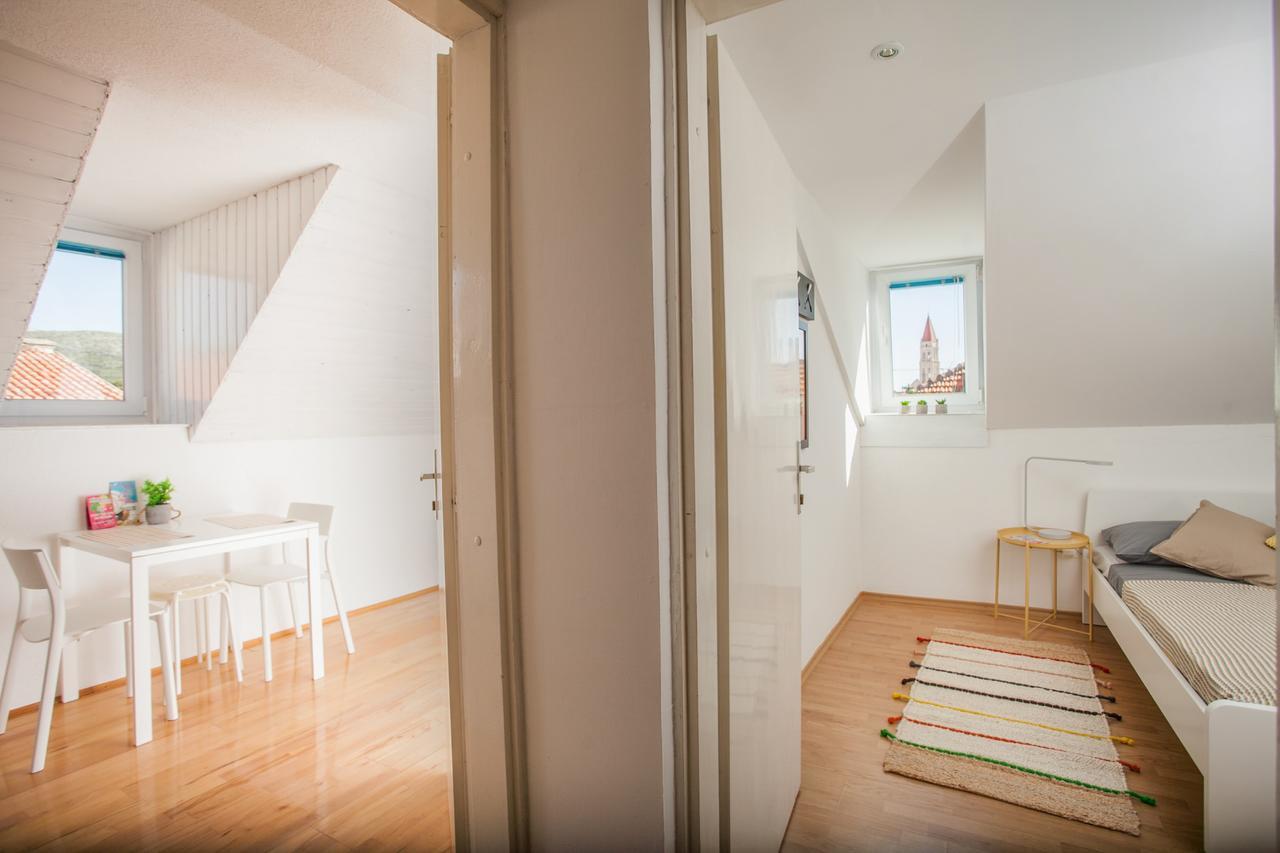 Top-Floor Apartment In Trogir Center Exterior foto